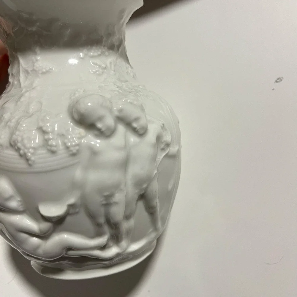 Vintage White Glass Cherub Pitcher Embossed Grape Vine Relief molded Victorian‎